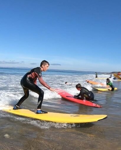 kids-teens-surfing-1024x824